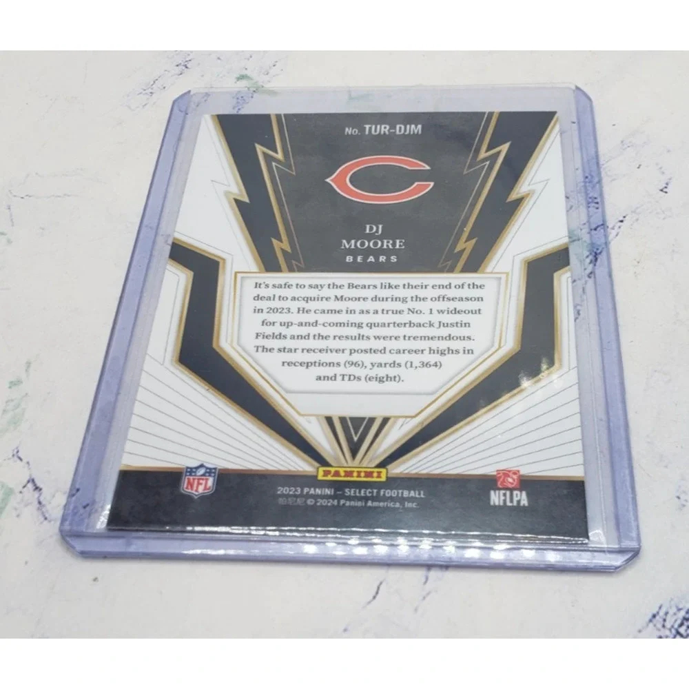 2023 Panini Select Turbocharged D.J. Moore #TUR-DJM - Picture 4 of 4